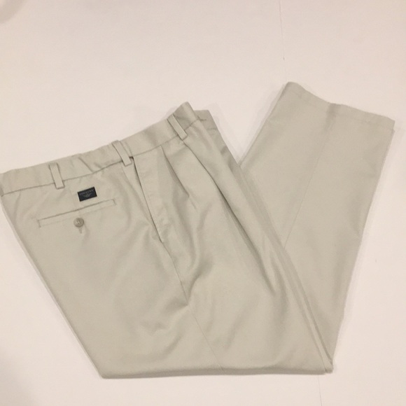 chino pants cream